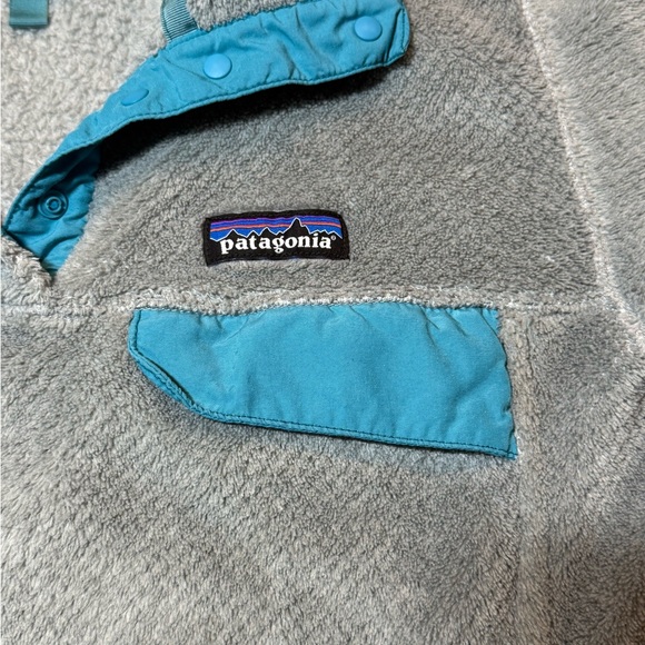 Patagonia Gray Fleece with Teal Trim - Picture 3 of 7
